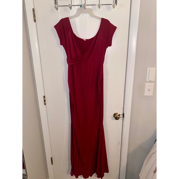 PinkBlush Burgundy Off Shoulder Wrap Plus Maternity Photoshoot Gown/Dress XL - Picture 4 of 4